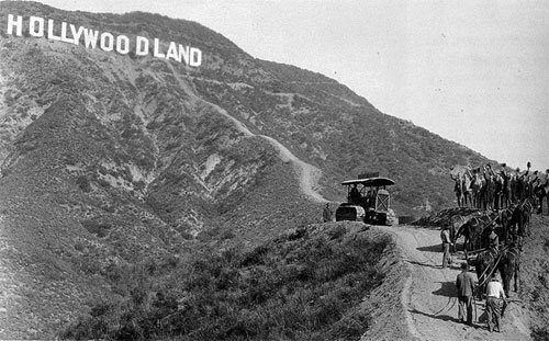 hollywoodland-sign