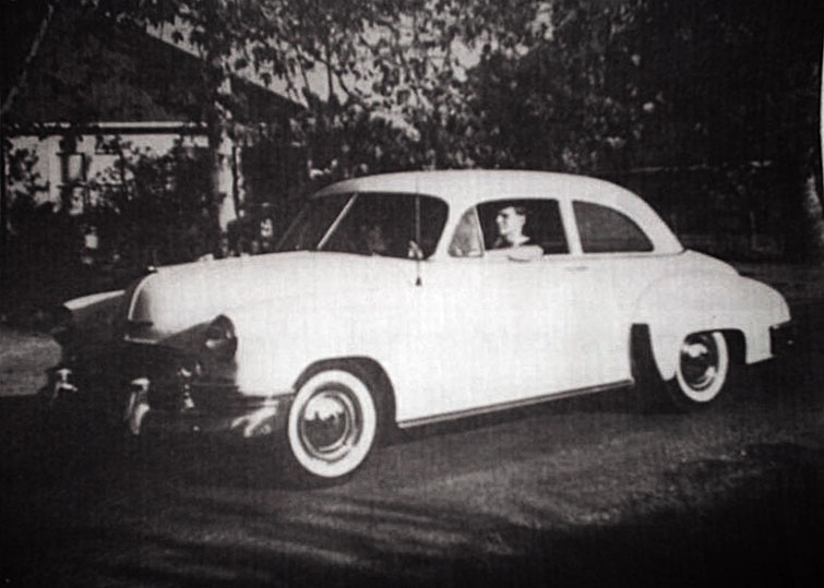 Chevy'en som den så ud da Watson købte den i 1955 - Indtil videre kun modificeret med "Babymoon" hjulkapsler